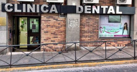 Clínica dental Mentrisalud | El Espinar | Fachada