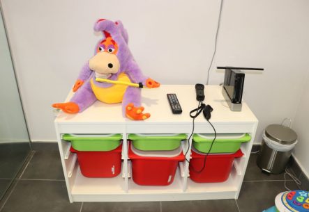 Clínica dental Mentrisalud | Villa del Prado | Sala infantil